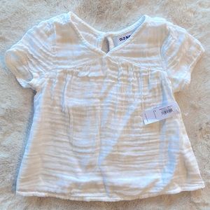 NWT Old Navy super soft 3T white top